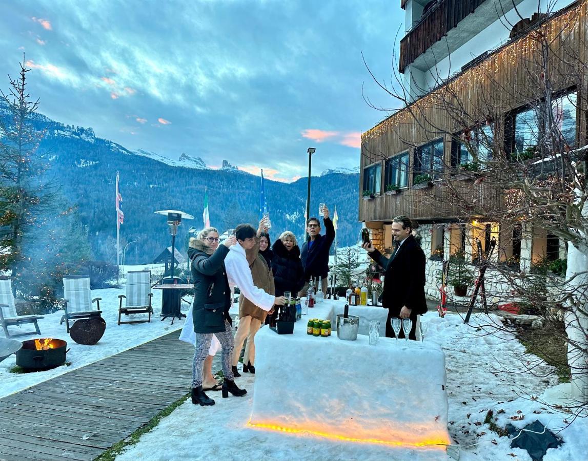 Hotel Mirage Cortina d'Ampezzo Exterior photo