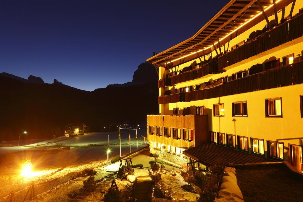 Hotel Mirage Cortina d'Ampezzo Exterior photo