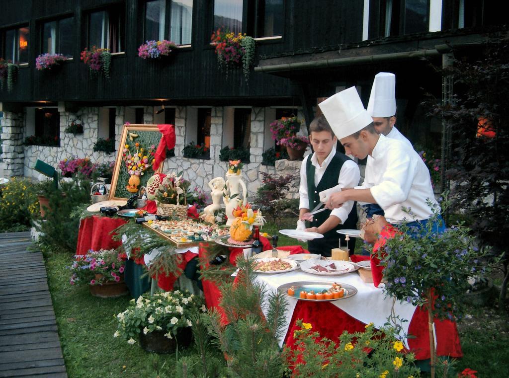 Hotel Mirage Cortina d'Ampezzo Exterior photo