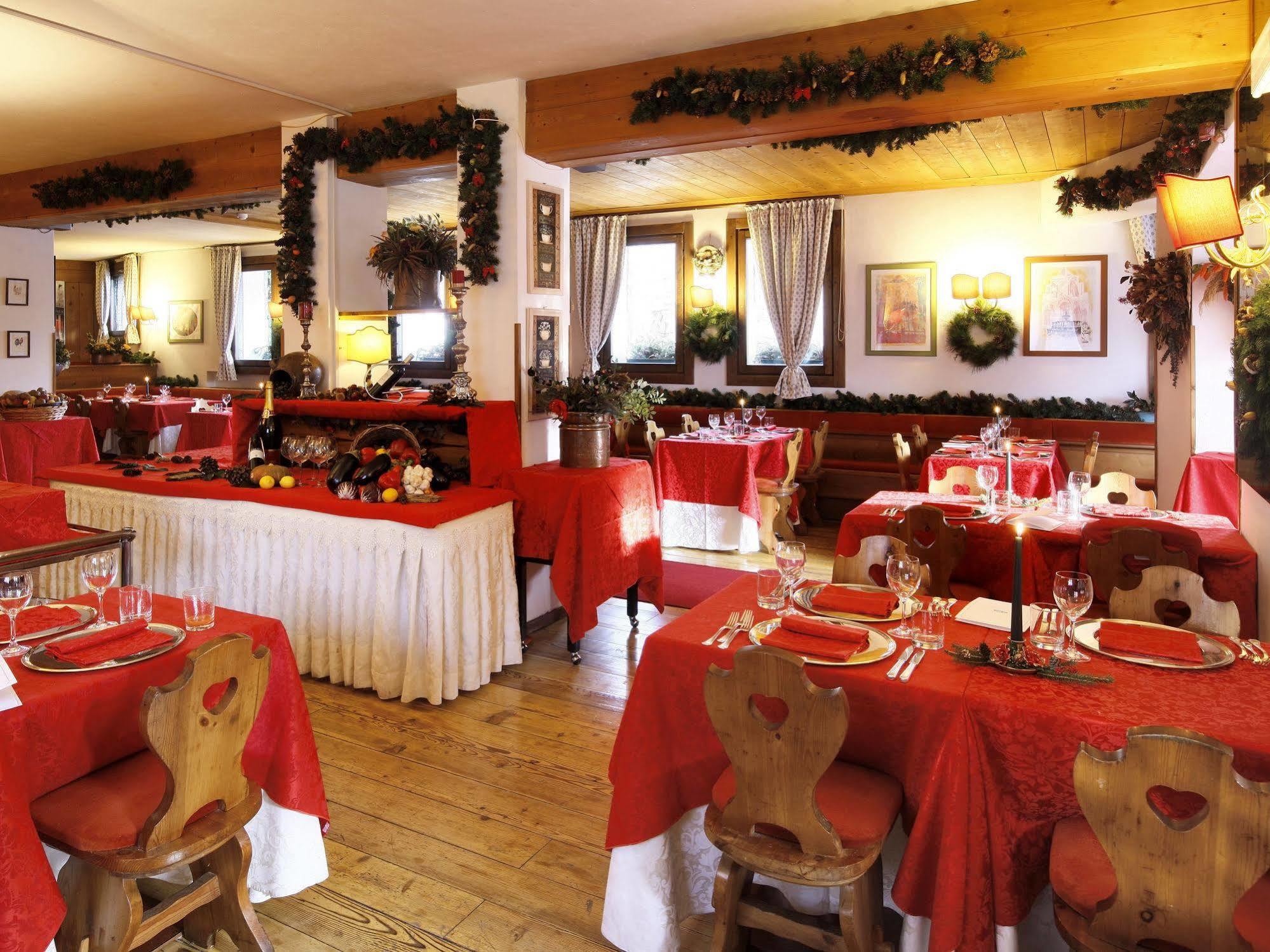 Hotel Mirage Cortina d'Ampezzo Exterior photo