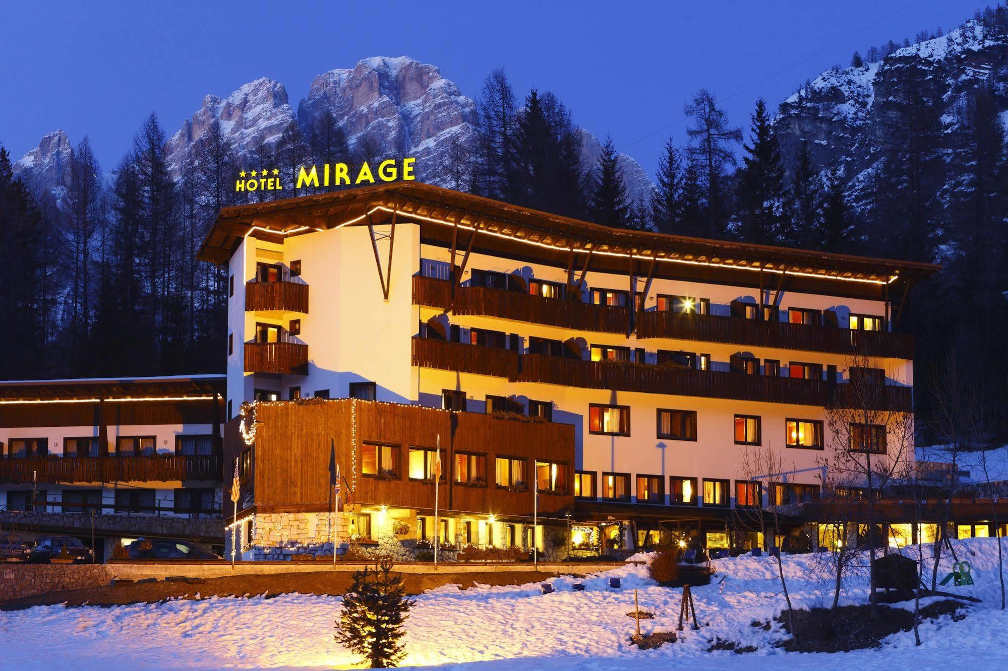Hotel Mirage Cortina d'Ampezzo Exterior photo